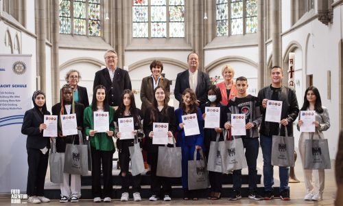 Rotary Duisburg | Rotary macht Schule - Verleihung der Urkunden an die SchülerInnen aus Duisburg in der Salvatorkireche - am Dienstag , den 07. Juni 2022